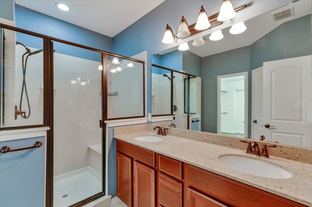 3912 Amberwood Drive, Addison, TX 75001