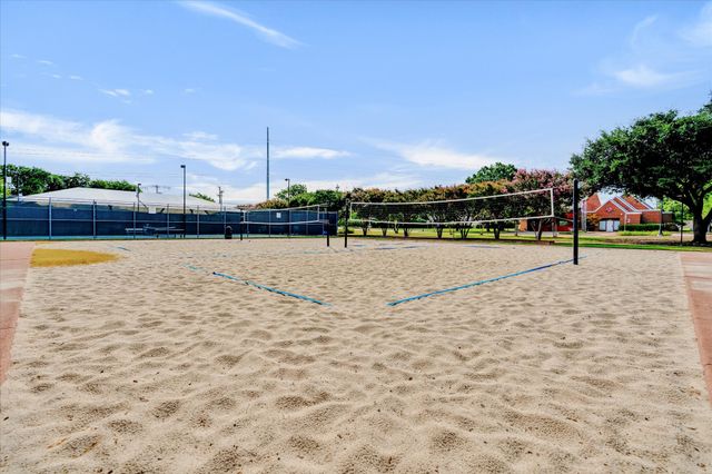 3912 Amberwood Drive, Addison, TX 75001