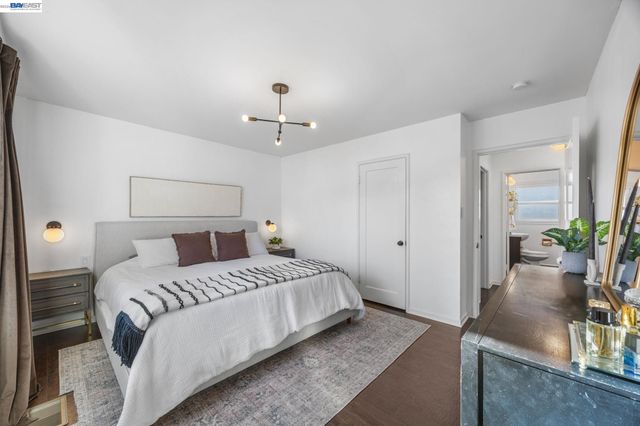 2672 Watson St, Castro Valley, CA 94546