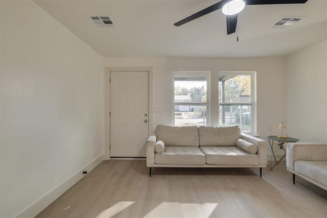 727 SE 19th Street, Oklahoma City, OK 73129