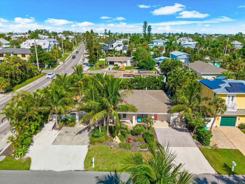 400 75TH STREET, HOLMES BEACH, FL 34217 — photo 2