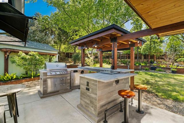 1835 Cairo St, Livermore, CA 94550