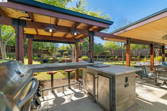 1835 Cairo St, Livermore, CA 94550