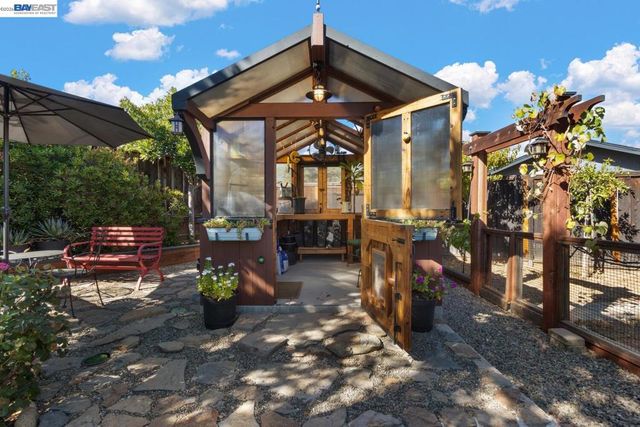 1835 Cairo St, Livermore, CA 94550