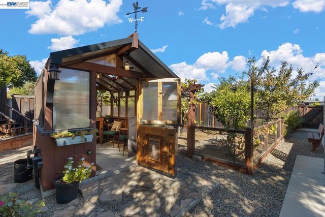 1835 Cairo St, Livermore, CA 94550