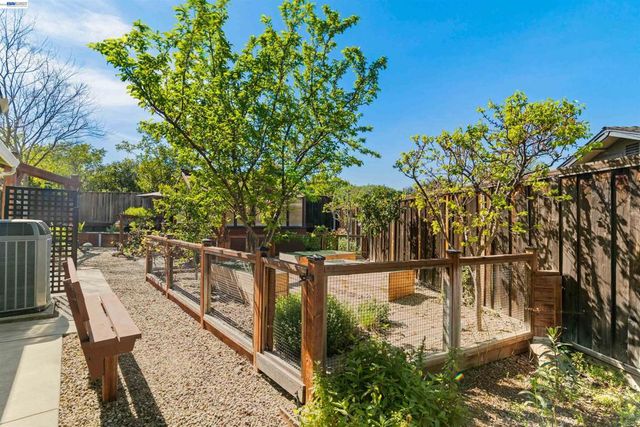 1835 Cairo St, Livermore, CA 94550