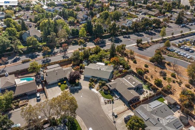 1835 Cairo St, Livermore, CA 94550