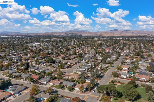 1835 Cairo St, Livermore, CA 94550