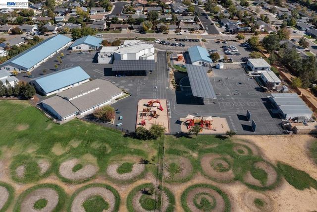 1835 Cairo St, Livermore, CA 94550