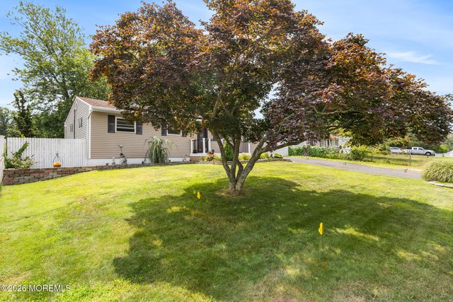 25 Mallard Road, Bayville, NJ 08721