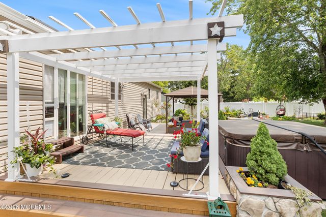 25 Mallard Road, Bayville, NJ 08721
