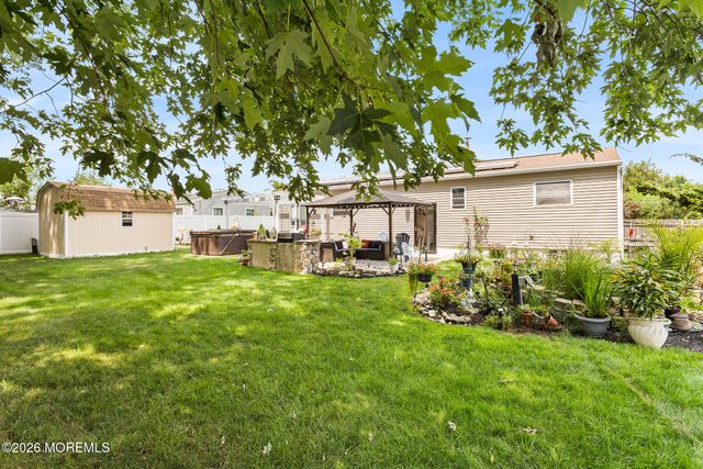 25 Mallard Road, Bayville, NJ 08721