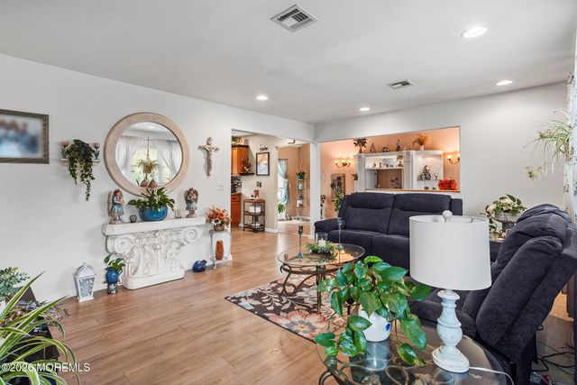 25 Mallard Road, Bayville, NJ 08721