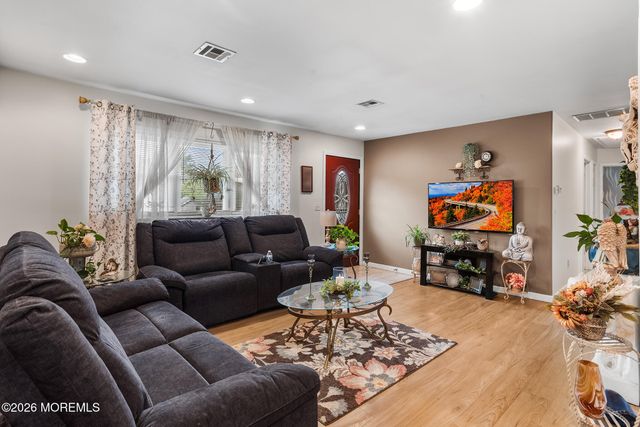 25 Mallard Road, Bayville, NJ 08721