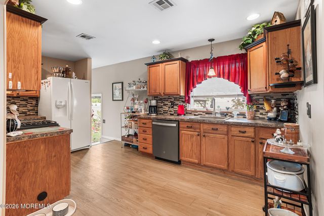 25 Mallard Road, Bayville, NJ 08721