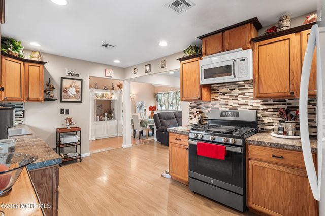 25 Mallard Road, Bayville, NJ 08721