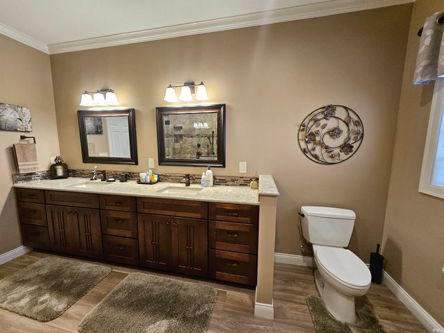 1060 Jefferson Court, Newburgh, IN 47630