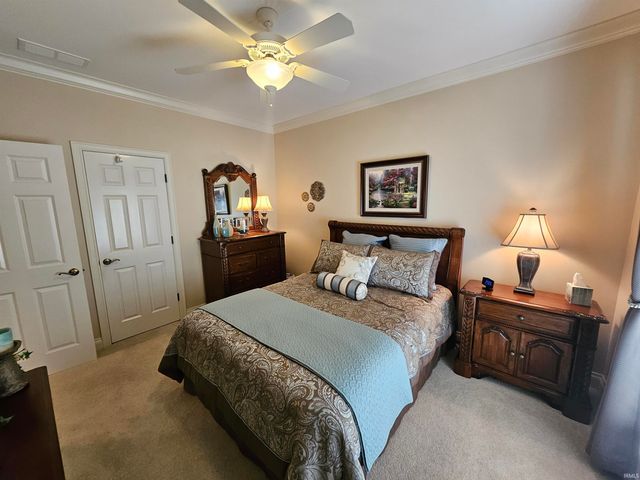 1060 Jefferson Court, Newburgh, IN 47630