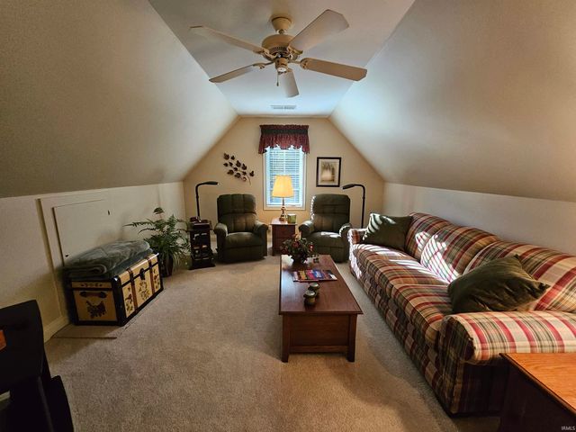 1060 Jefferson Court, Newburgh, IN 47630