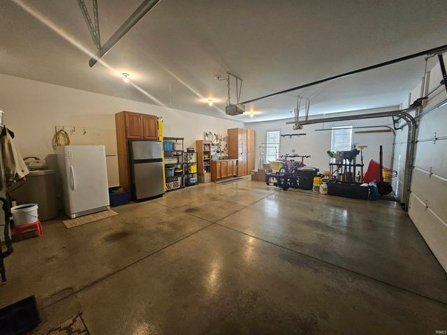 1060 Jefferson Court, Newburgh, IN 47630