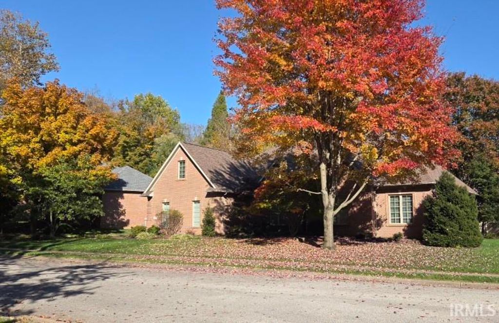 1060 Jefferson Court, Newburgh, IN 47630