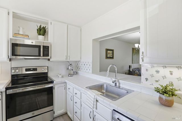 823 Via Casitas, Greenbrae, CA 94904