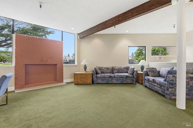 823 Via Casitas, Greenbrae, CA 94904