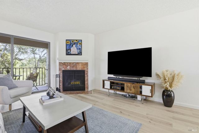 823 Via Casitas, Greenbrae, CA 94904