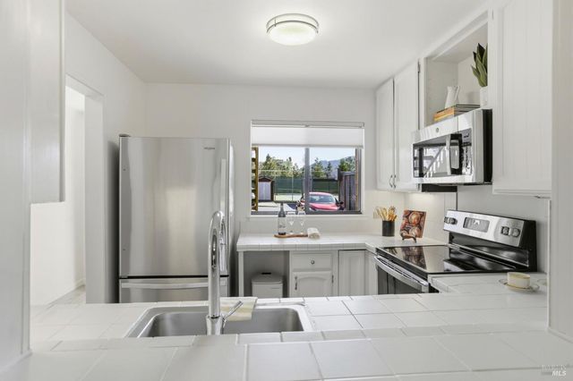 823 Via Casitas, Greenbrae, CA 94904