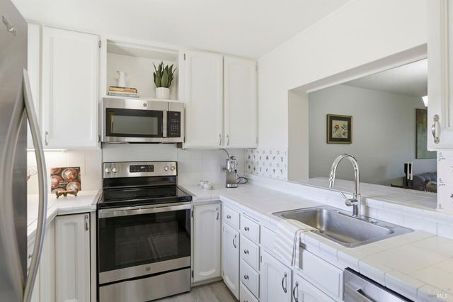 823 Via Casitas, Greenbrae, CA 94904