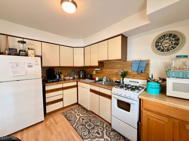 1241 Valley Rd 1241, Wayne Twp., NJ 07470
