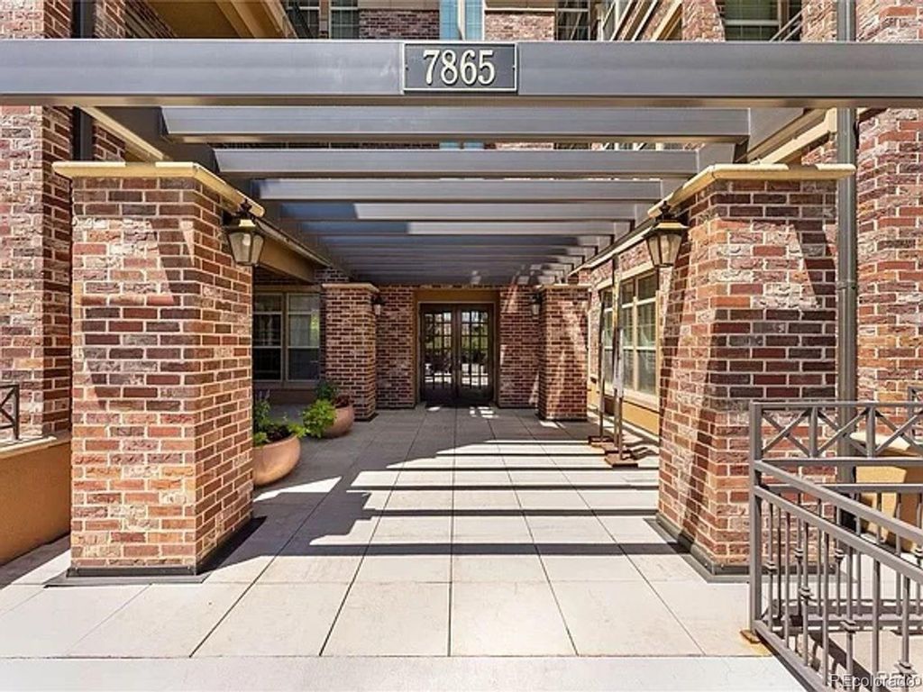 7865 Vallagio Lane 303, Englewood, CO 80112