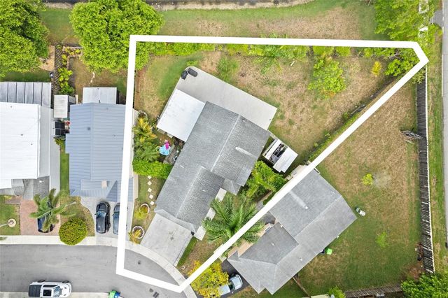 133 SW 159th Way, Sunrise, FL 33326