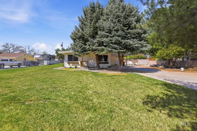 939 Rosemont Dr, Twin Falls, ID 83301