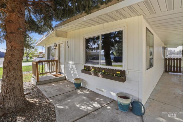 939 Rosemont Dr, Twin Falls, ID 83301