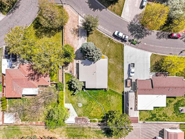 939 Rosemont Dr, Twin Falls, ID 83301