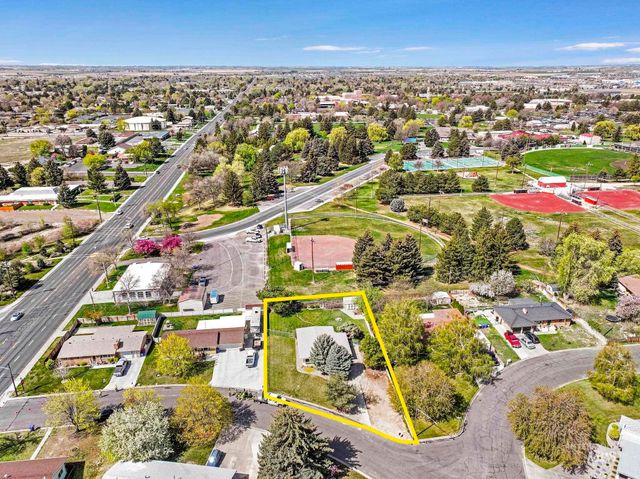 939 Rosemont Dr, Twin Falls, ID 83301