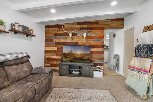 939 Rosemont Dr, Twin Falls, ID 83301