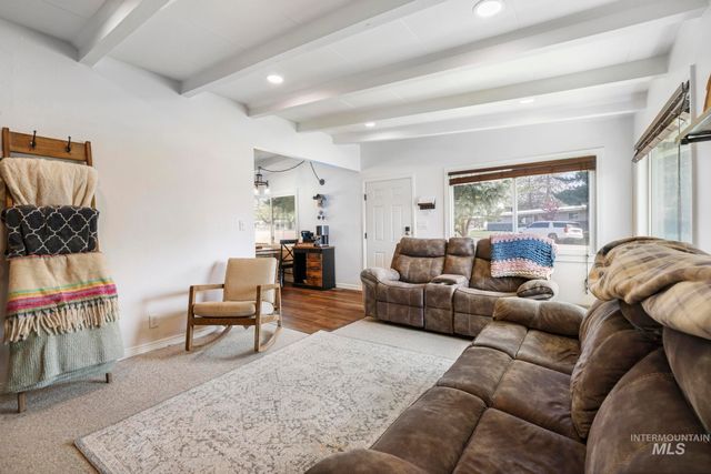 939 Rosemont Dr, Twin Falls, ID 83301