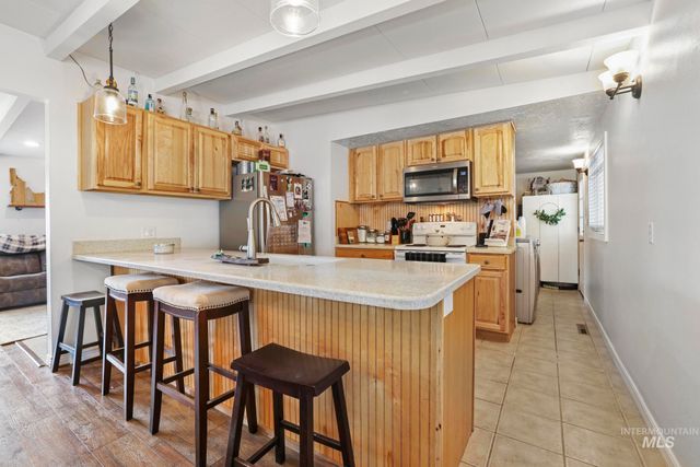 939 Rosemont Dr, Twin Falls, ID 83301