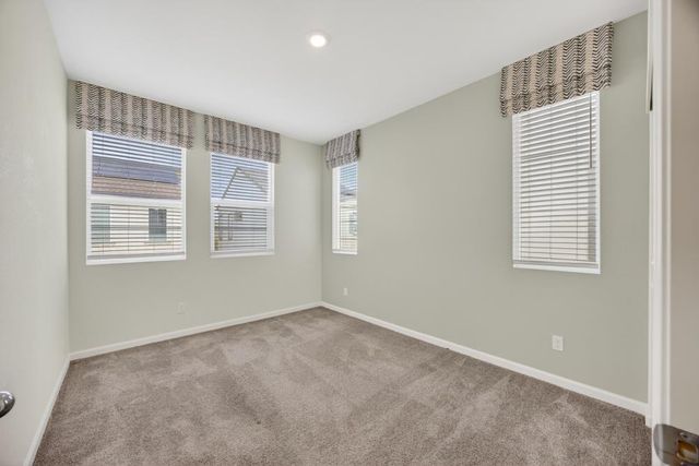 3124 Sunny Gate Ln, Folsom, CA 95630