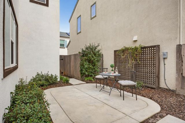 3124 Sunny Gate Ln, Folsom, CA 95630