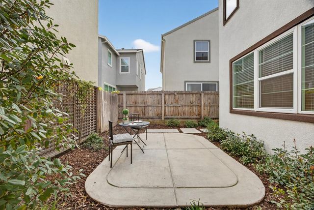 3124 Sunny Gate Ln, Folsom, CA 95630