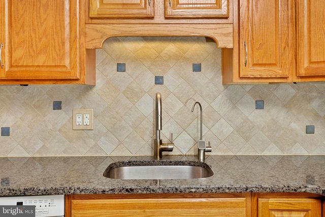 32 MARY ST, Bordentown, NJ 08505
