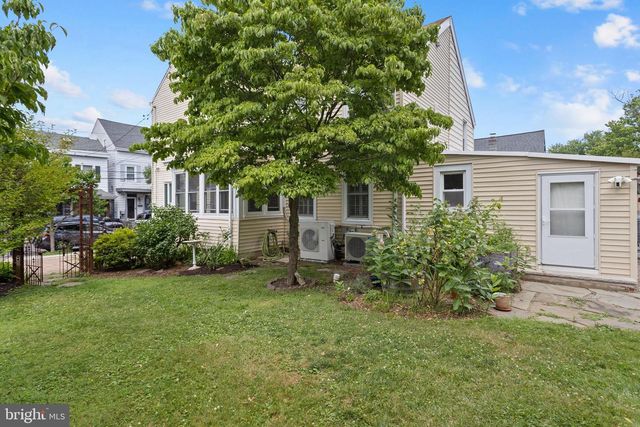 32 MARY ST, Bordentown, NJ 08505