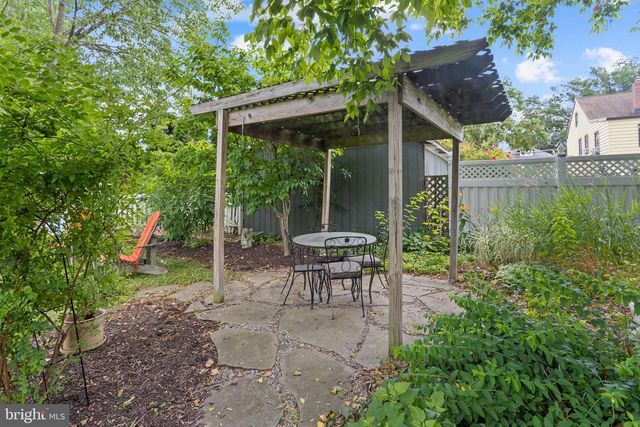 32 MARY ST, Bordentown, NJ 08505