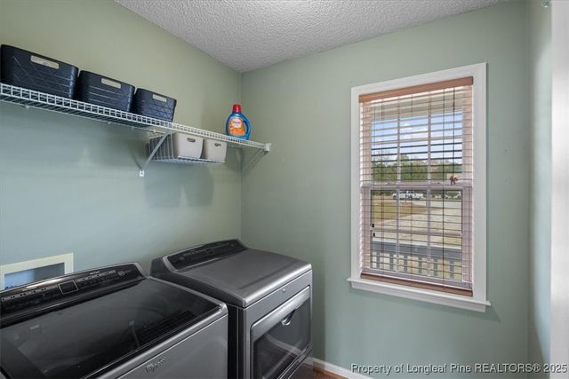 6316 Walnut Glen Drive, Willow Springs, NC 27592