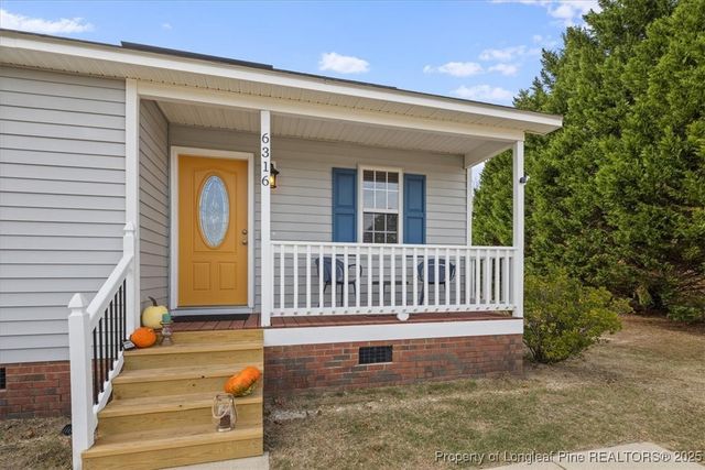 6316 Walnut Glen Drive, Willow Springs, NC 27592