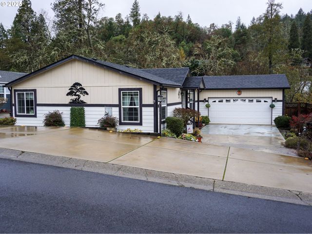 225 KNOLL TERRACE Dr, Canyonville, OR 97417