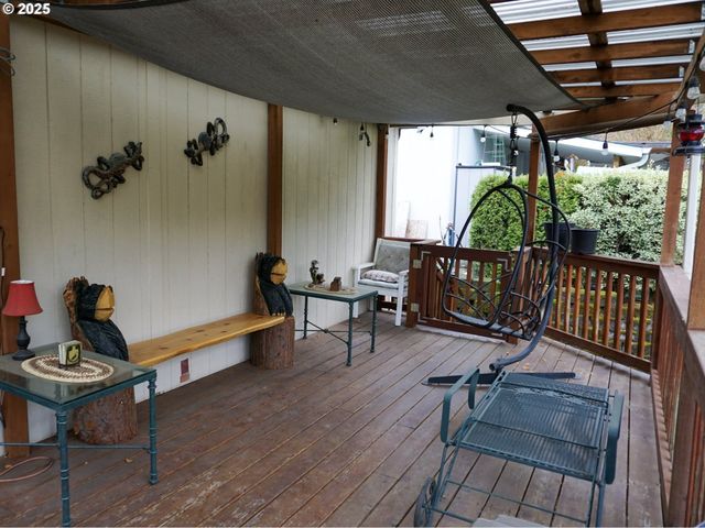 225 KNOLL TERRACE Dr, Canyonville, OR 97417